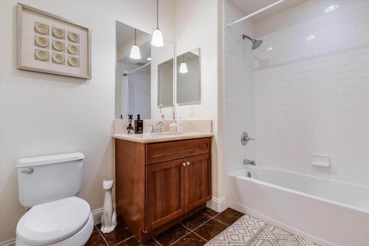 Second bath at 2881 Meridian Ave Unit 249