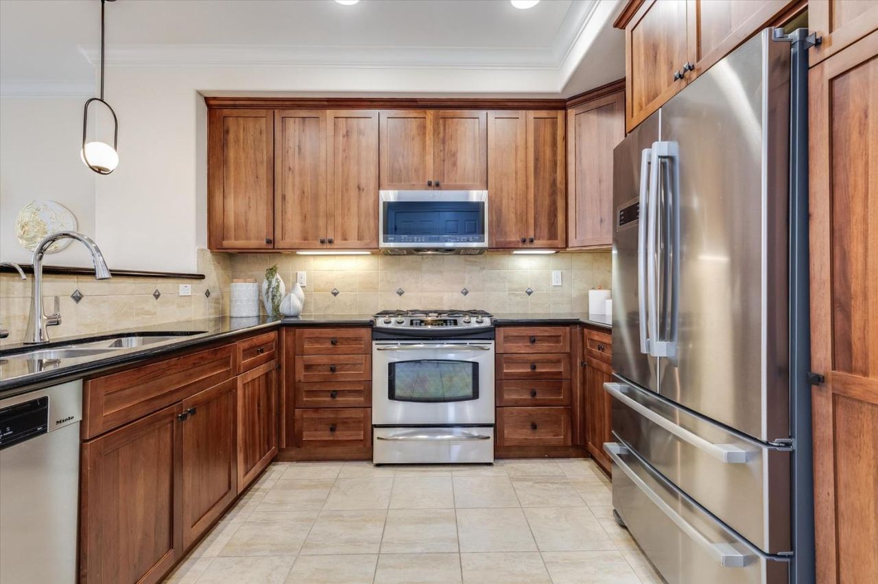 Kitchen at 2881 Meridian Ave Unit 249