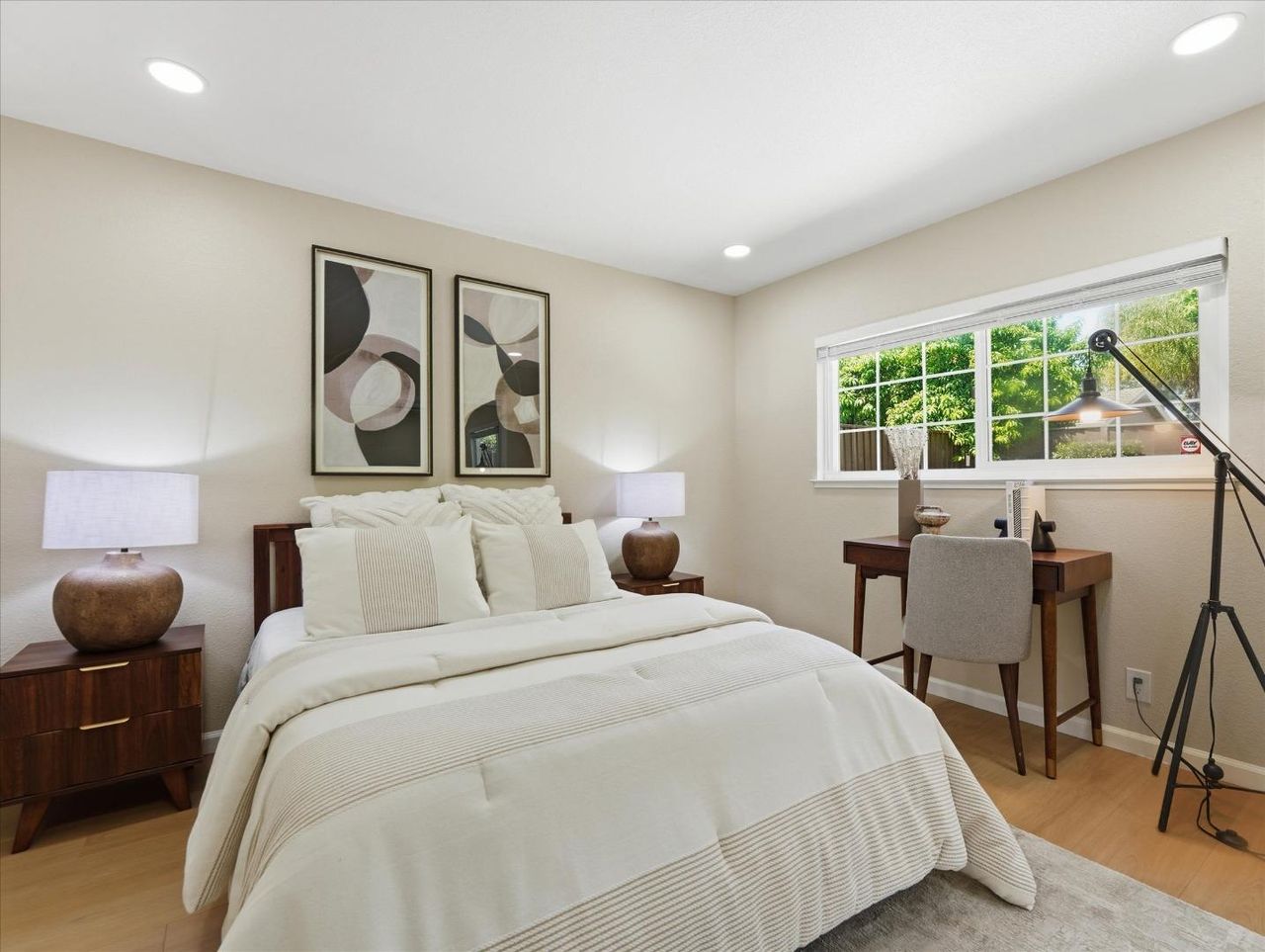 Bedroom with a desk by the window at 4999 Massachusetts Dr