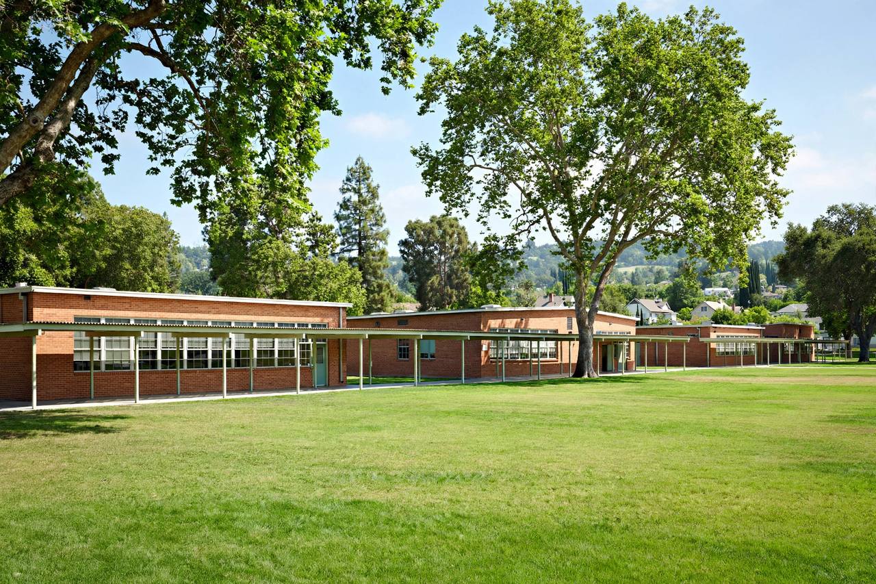 Elementary school near Green Gables, Palo Alto
