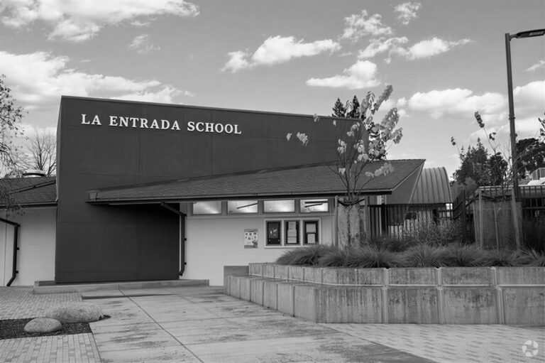 La Entrada Middle School in Menlo Park